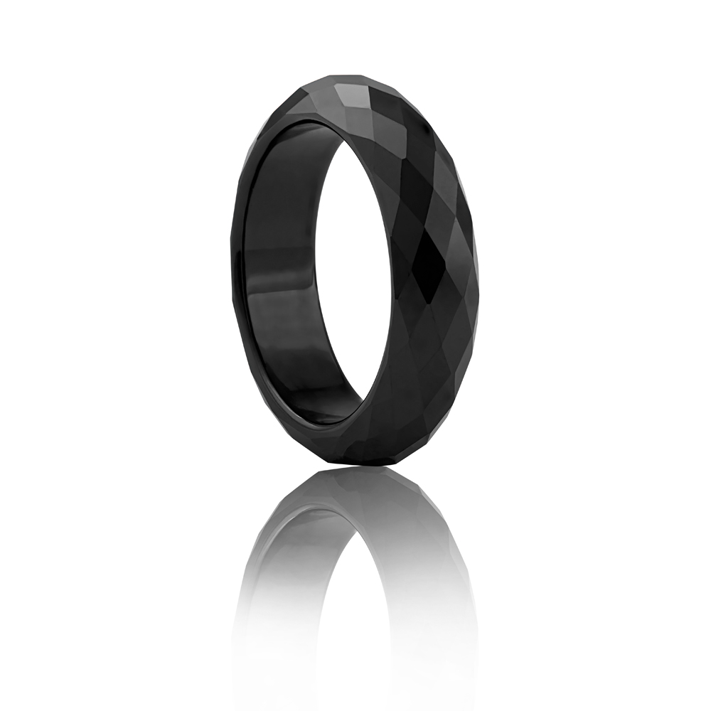 Petite Noir Czernity Ring